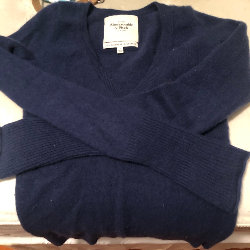 Abercrombie and Fitch cashmere sweater